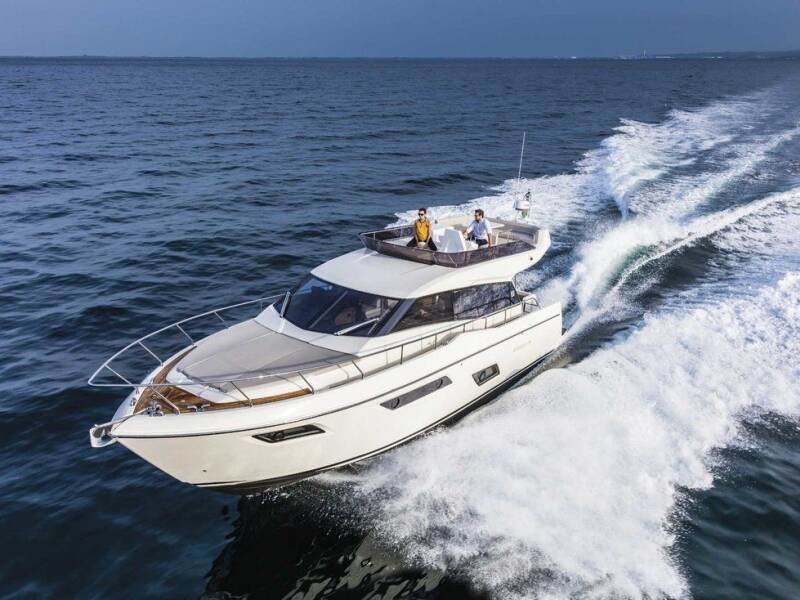 Ferretti 450