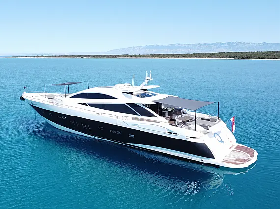 Sunseeker Yacht 95