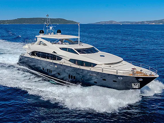 Sunseeker Yacht 34M