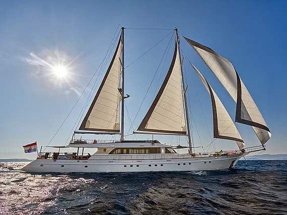 Luxury Sailing Yacht
