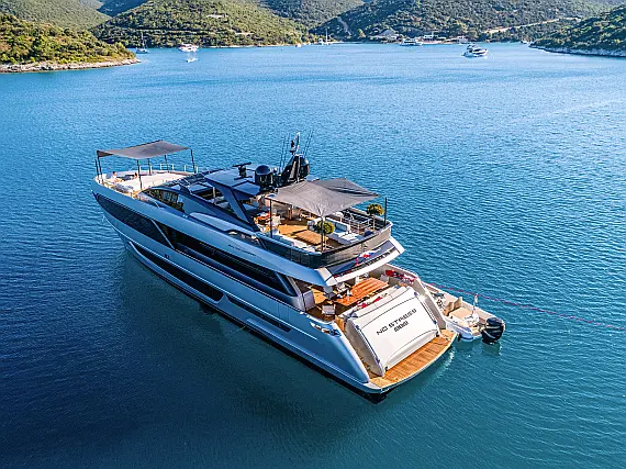 Riva Corsaro 100