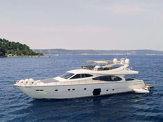 Ferretti 680