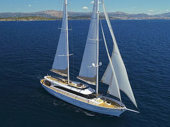 Motor sailer