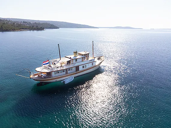 Motoryacht