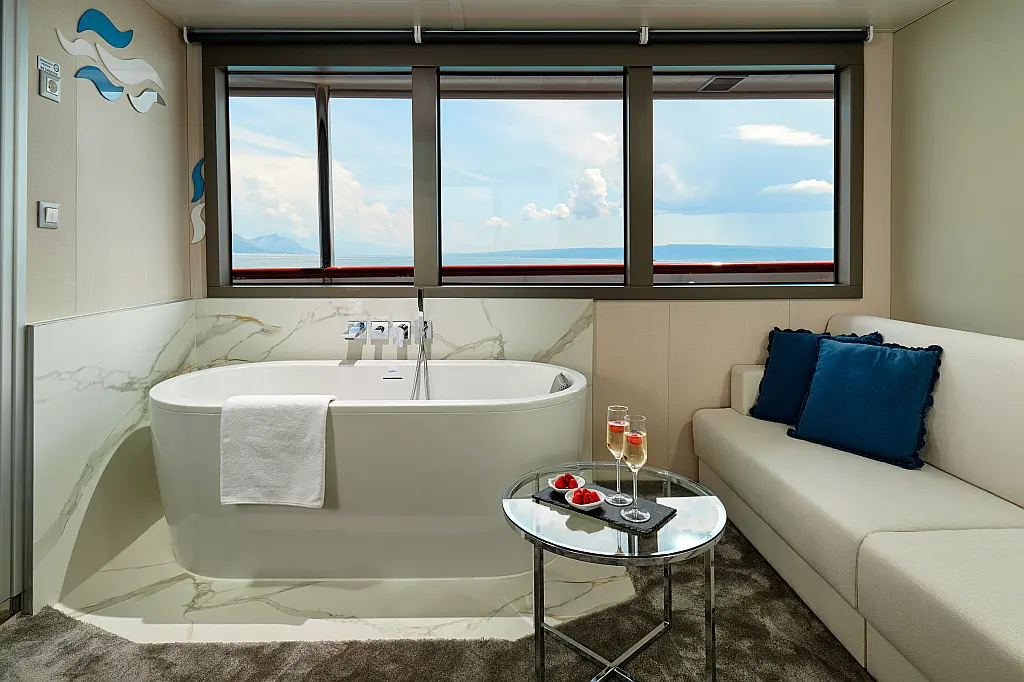 Luxury Motoryacht  - 