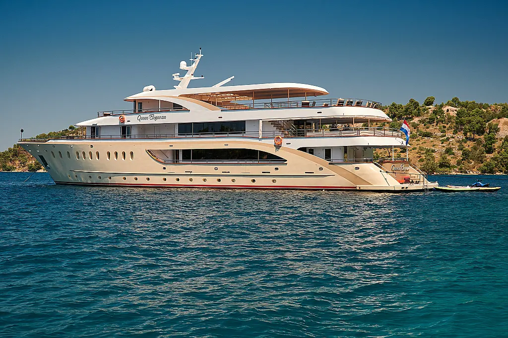 Luxury Motoryacht - 