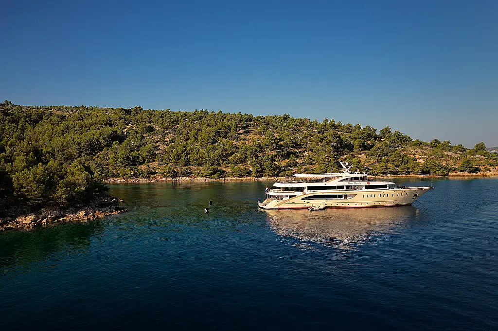 Luxury Motoryacht - 