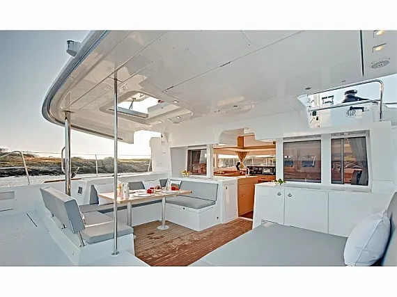 Lagoon 450  Flybridge