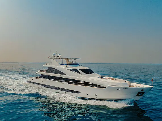 Luxury Motor Yacht S